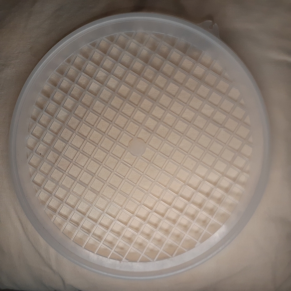 Vtg 516 Tupperware 9" Round Lid 339  Colander Strainer Lid - Picture 3 of 14